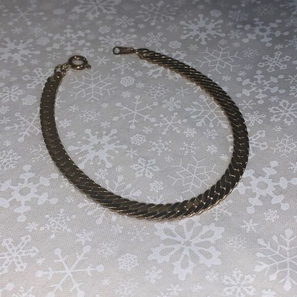 Vintage Gold Herringbone Chain Bracelet Korea 7.5” - Picture 2 of 13